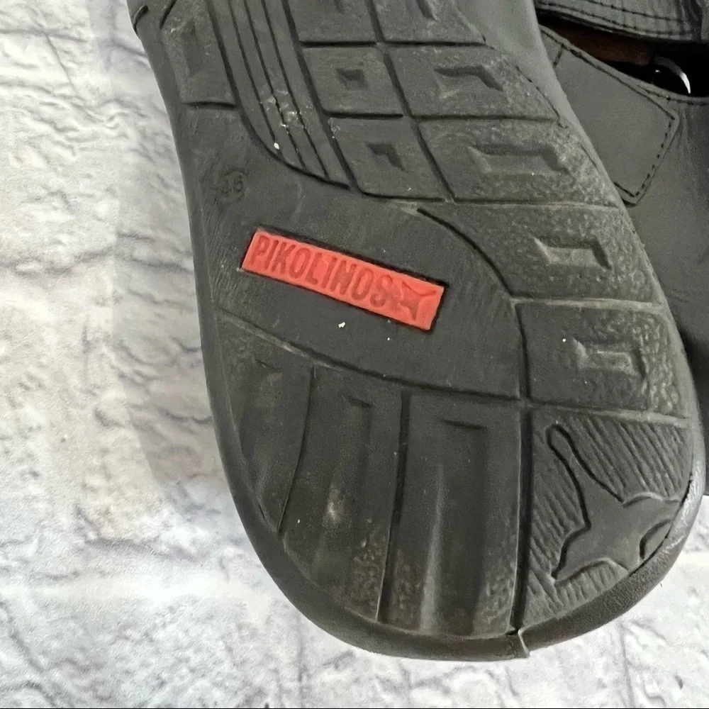 Pikolinos Tarifa leather mens sandals 12.5 Velcro closure
